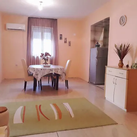 Montenegro Star アパート